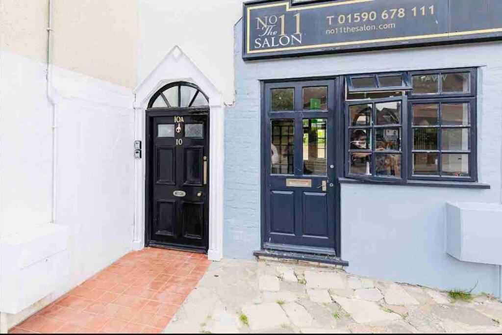 Sleeps 6 The Lovely Lymington Lock Off Екстериор снимка